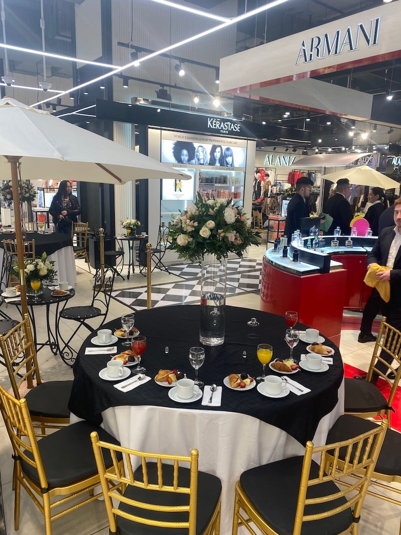 desayuno-corporativo-armani-costanera-ulala-banqueteriaJPG
