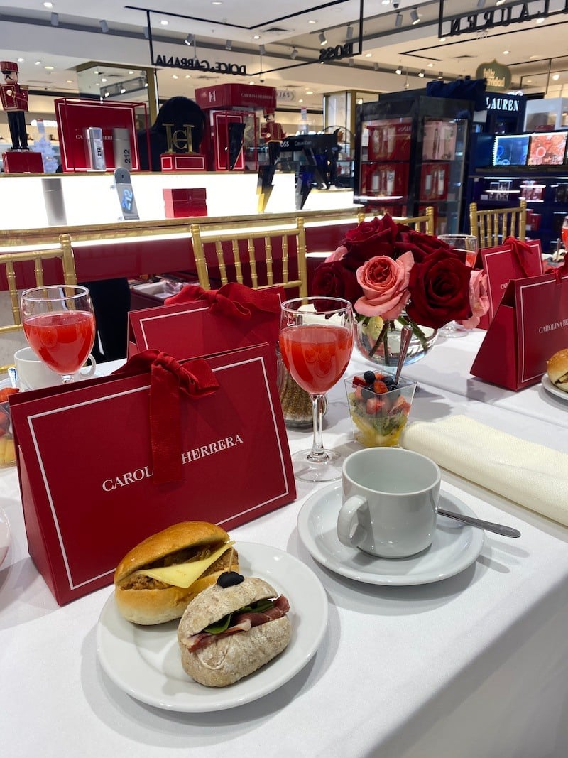 desayuno-pra-clientes-carolina-herrera