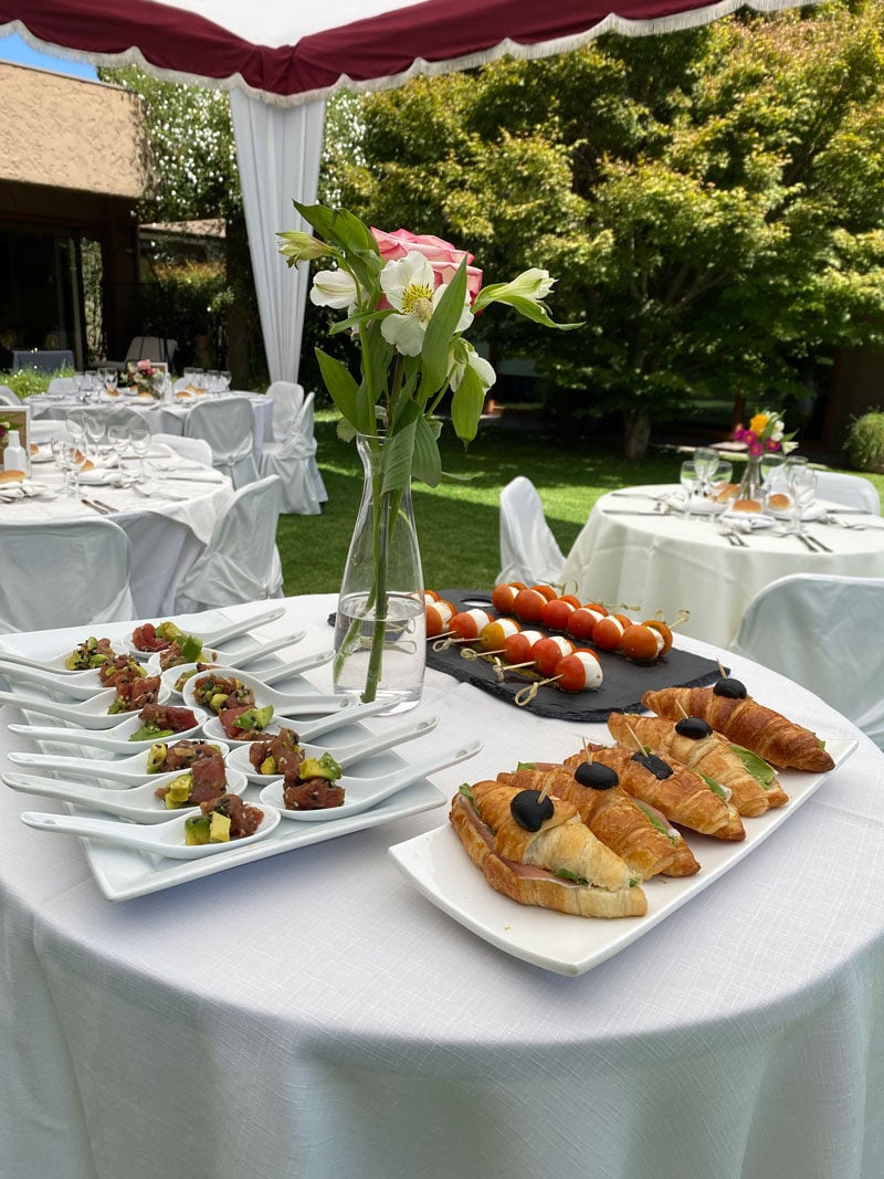 bodas-de-oro-aperitivo-cocte-ulala-banqueteria
