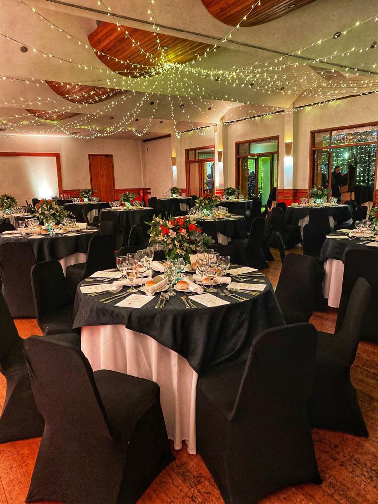 cena-celebracion-aniversario-club-suizo-nunoa-ulala-banqueteria