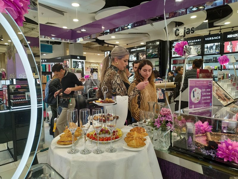 coctel-montaje-para-potenciar-ventas-ulala-banqueteria